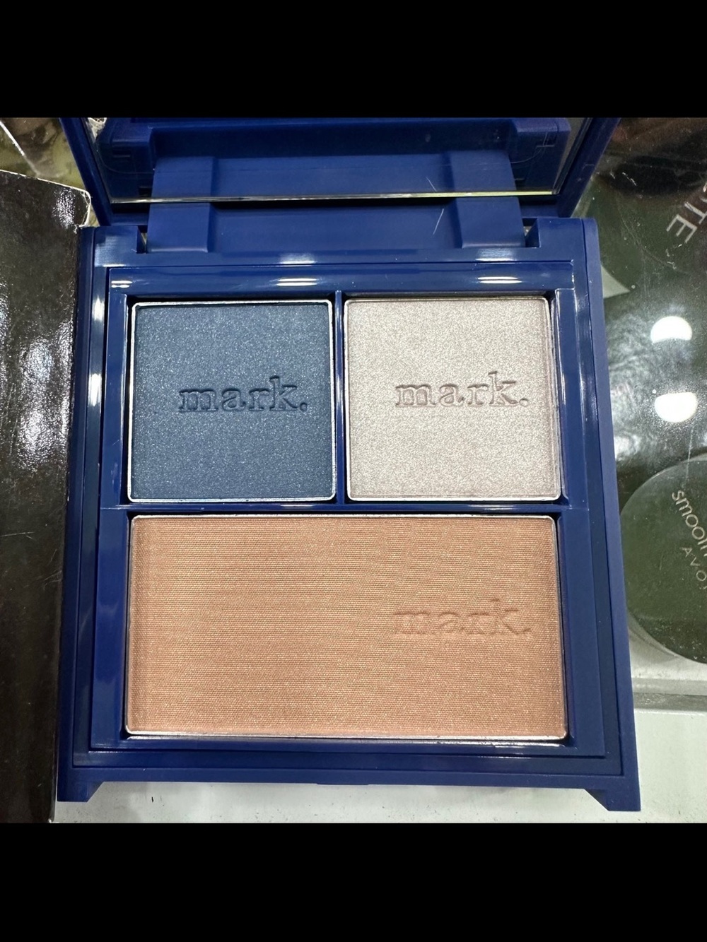 Avon Mark Flip For It color Kit South Beach